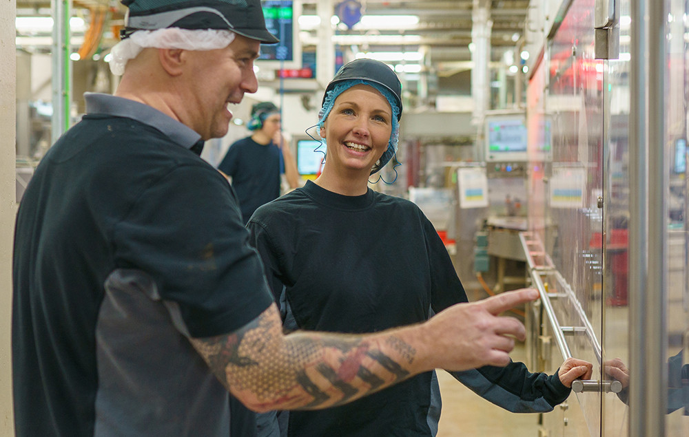 Henrik Rosenquist and Anna Sjööquist in Mölndal factory